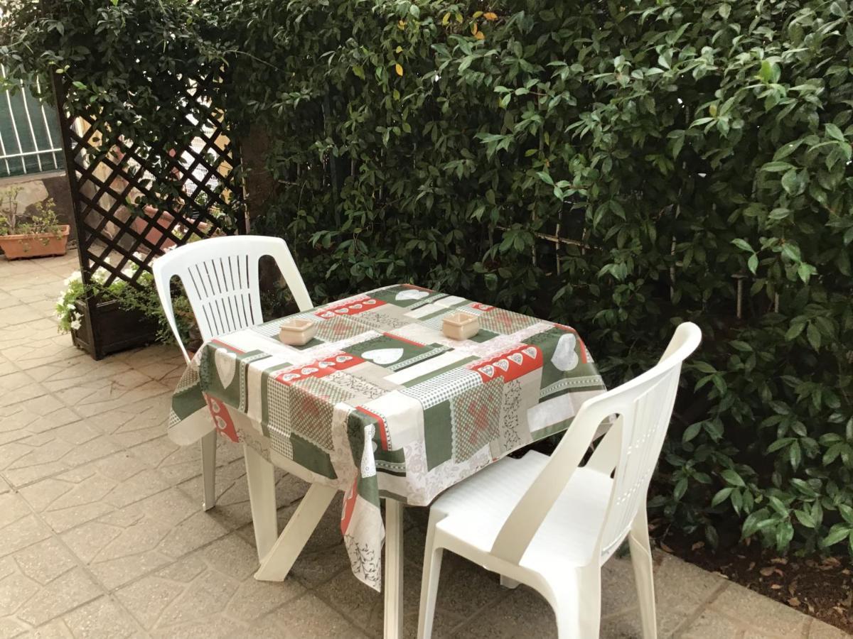 Achirina Bed And Breakfast Cisterna di Latina Εξωτερικό φωτογραφία