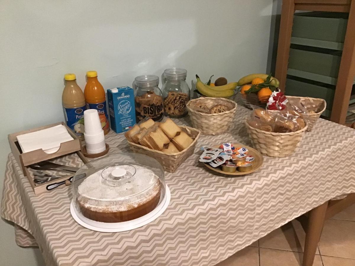 Achirina Bed And Breakfast Cisterna di Latina Εξωτερικό φωτογραφία