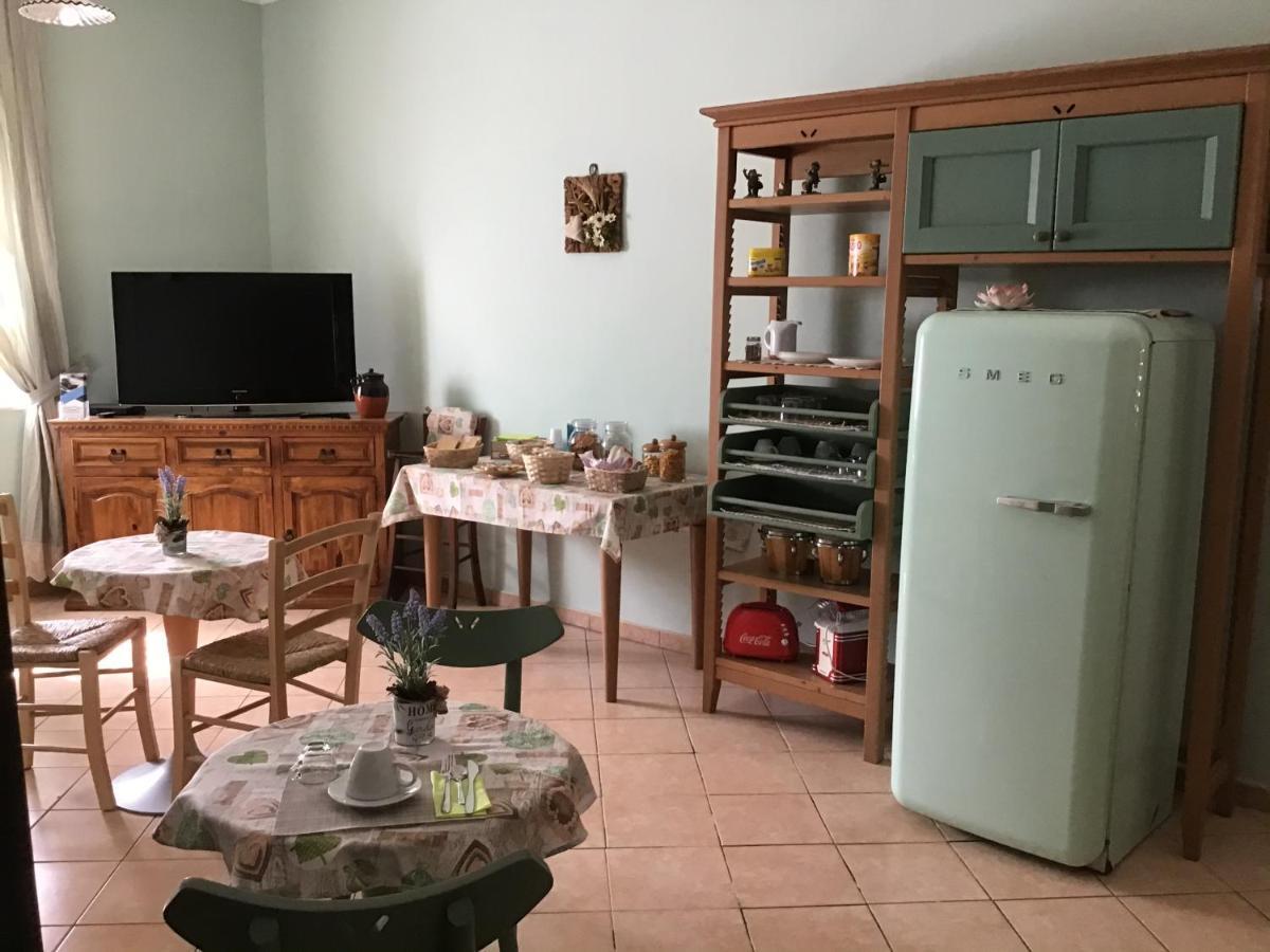 Achirina Bed And Breakfast Cisterna di Latina Εξωτερικό φωτογραφία